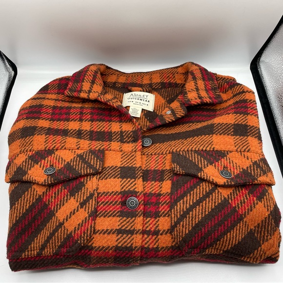 Ashley International Shacket with great detail and warm and cozy New Size M - Picture 2 of 14